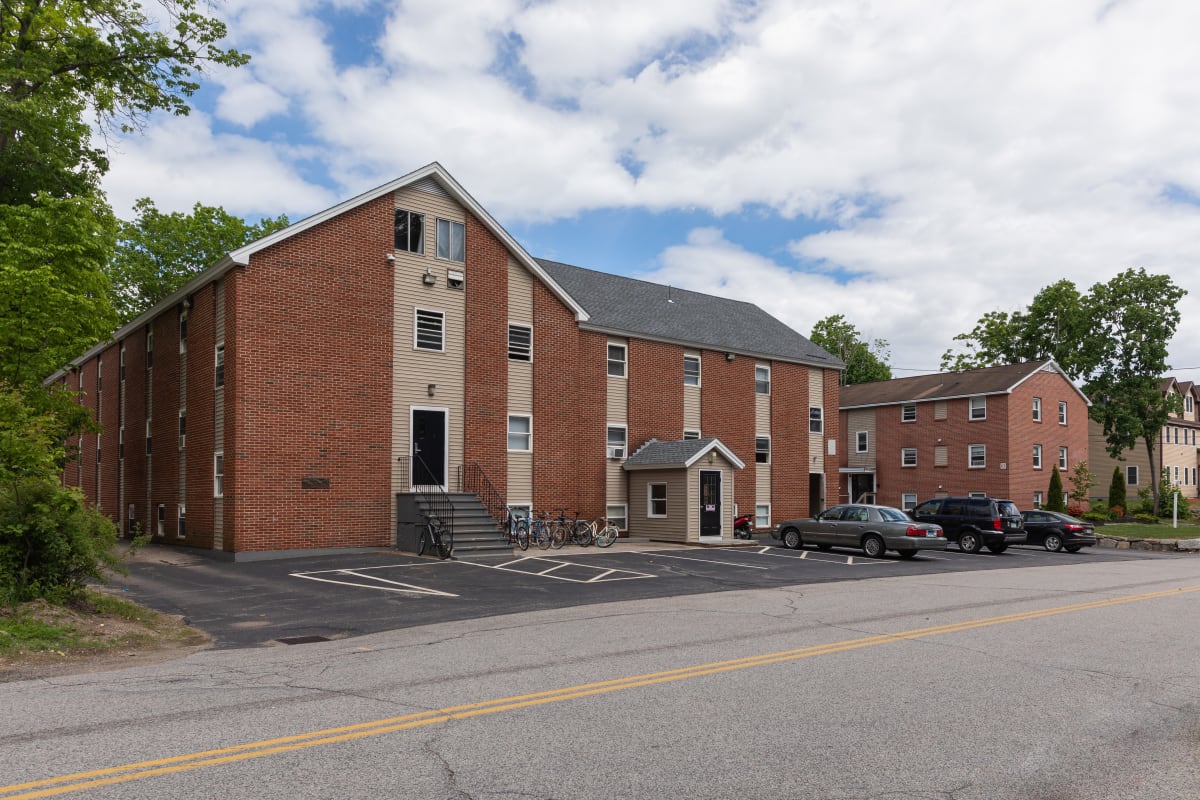 Photos and Video of 10 Strafford Ave in Durham, NH